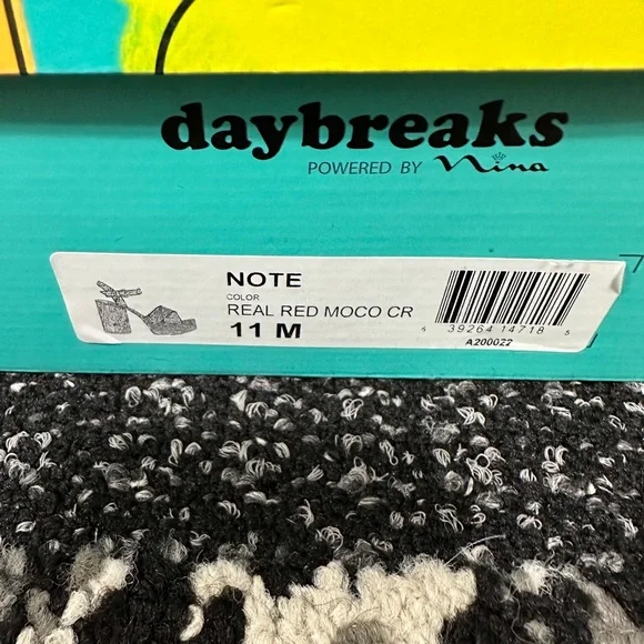 Nina Daybreaks Note Platform sandal in Red NWB size 11 - Picture 2 of 9